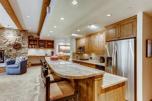 公寓式客房 (Village Center Condo 4J) | 外观