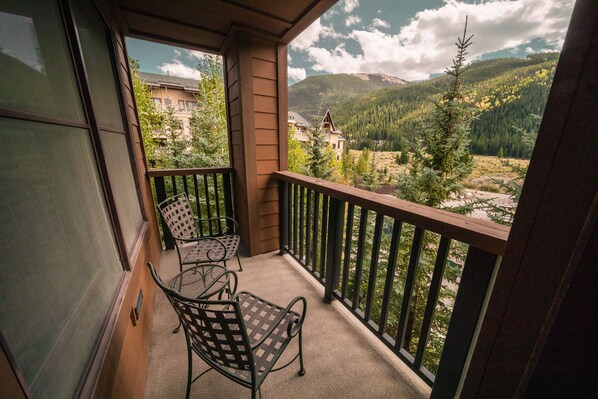 Superior Condo, 2 Bedrooms, Balcony, Mountain View (Springs 8876) | Terrace/patio - Springs 8876 (Keystone)