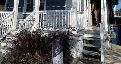 Renovated 2nd flr Condo 3 blocks from Ventnor beach, right off of Ventnor ave!