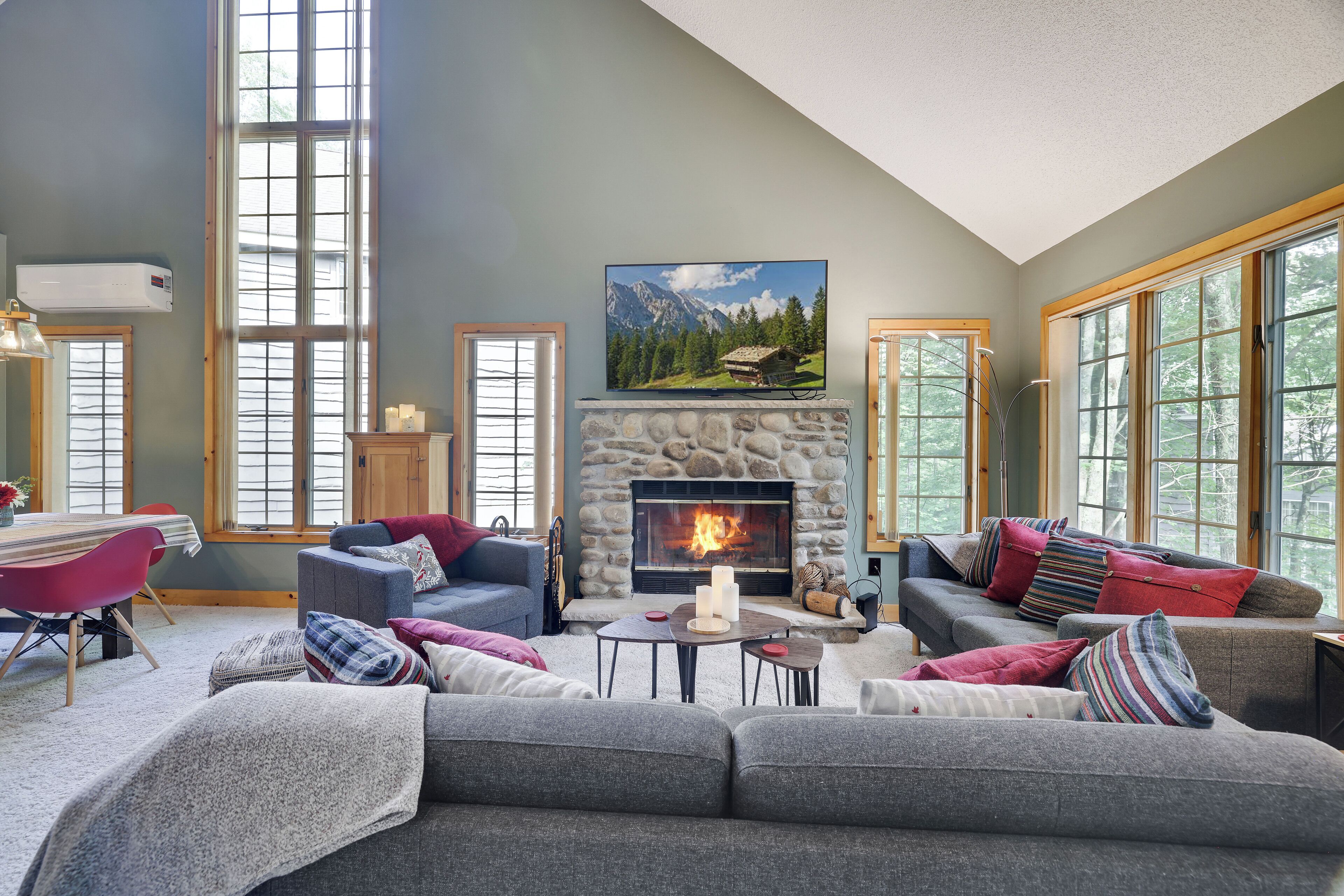 Smart TV, fireplace, foosball, table tennis