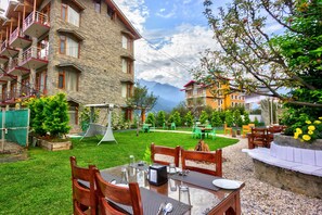 Garden - Montana Blues Resort By Snow City (Manali)