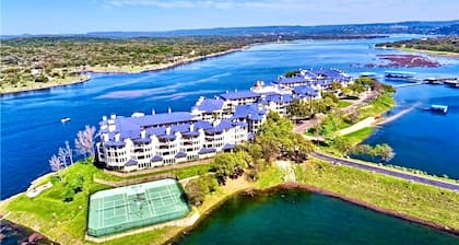 180 degree Lake View From Private Villa on the Island on Lake Travis!