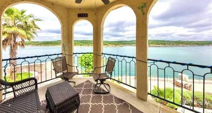 180 degree Lake View From Private Villa on the Island on Lake Travis!