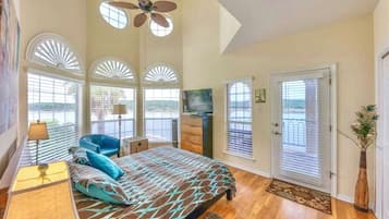 1 dormitorio, tabla de planchar con plancha, wifi gratis y ropa de cama