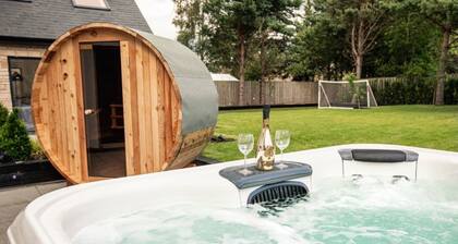 Mono Luxe Villa in Newcastle Upon Tyne