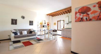 2 Bed-sleeps 6-aircon-town Centre-free Parking