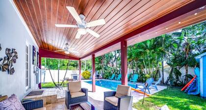 HEATED POOL! 1 MILE TO BEACH & ATLANTIC AVENUE!