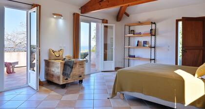 Domaine Punta della Guardia, Villa vue mer dans nature protégée, plages à 1,5 Km