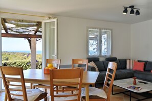 Dining - Punta della Guardia Estate, Villa with sea view in a nature reserve, beaches 1.5 Km away (Cervione)