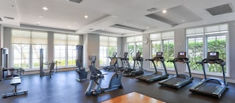 1 BR King- Rooftop Pool close to beach Casa Costa