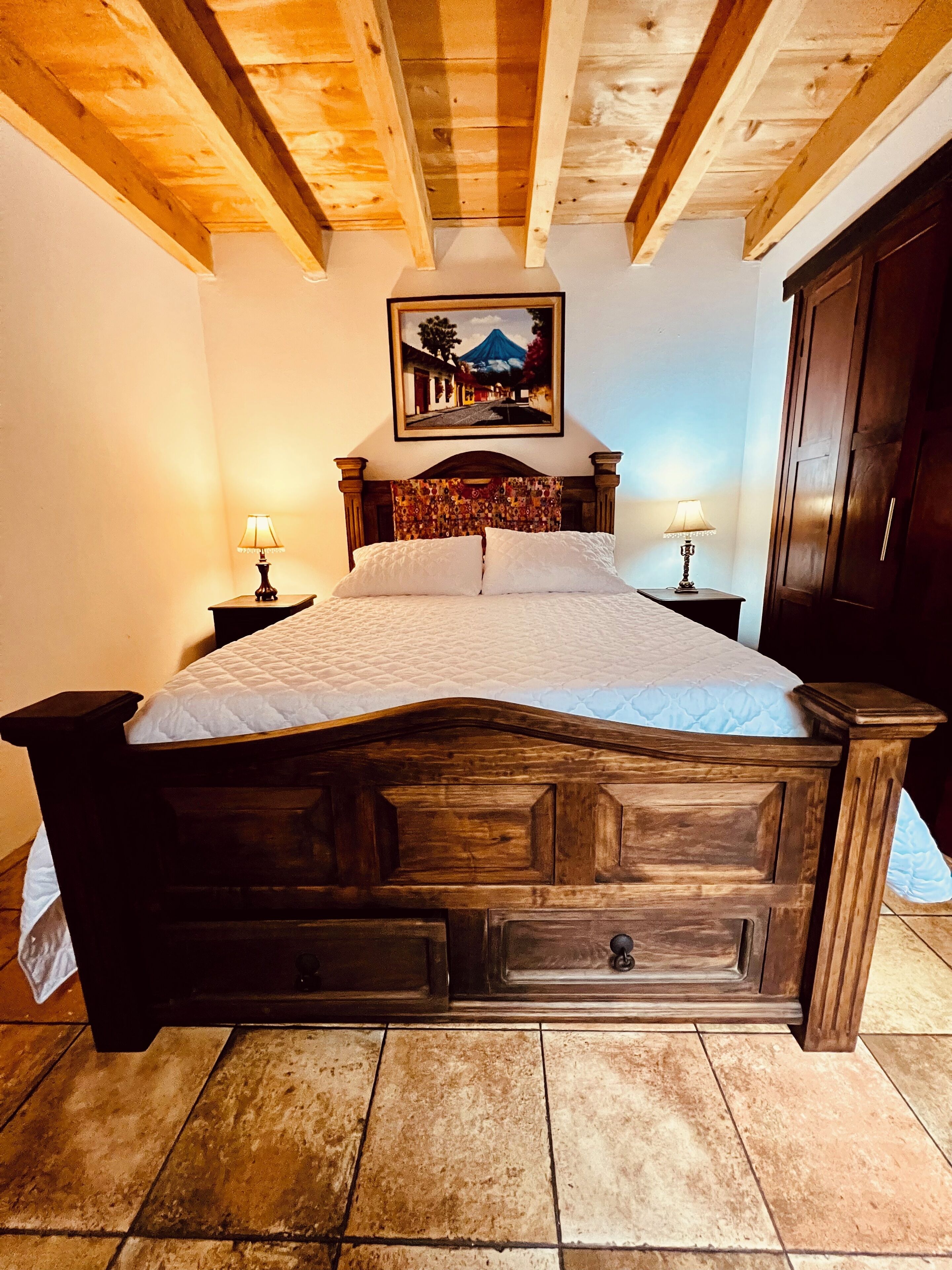 4 chambres, fer et planche à repasser, Wi-Fi gratuit, draps fournis