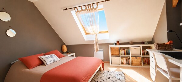5 soverom, strykejern/-brett, reiseseng for barn og wi-fi (inkludert)