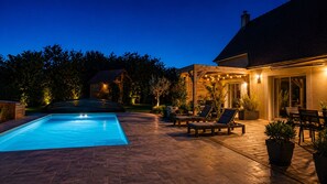 Piscina interna, piscina externa