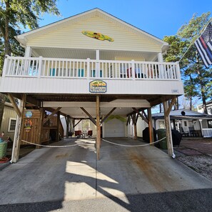 Exterior - ^^Super Clean, Well Equipped Beach House w/Partial Oceanview, Golf Cart, WiFi^^ (Myrtle Beach)
