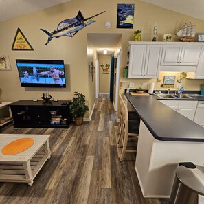 Fridge, microwave, oven, stovetop - ^^Super Clean, Well Equipped Beach House w/Partial Oceanview, Golf Cart, WiFi^^ (Myrtle Beach)