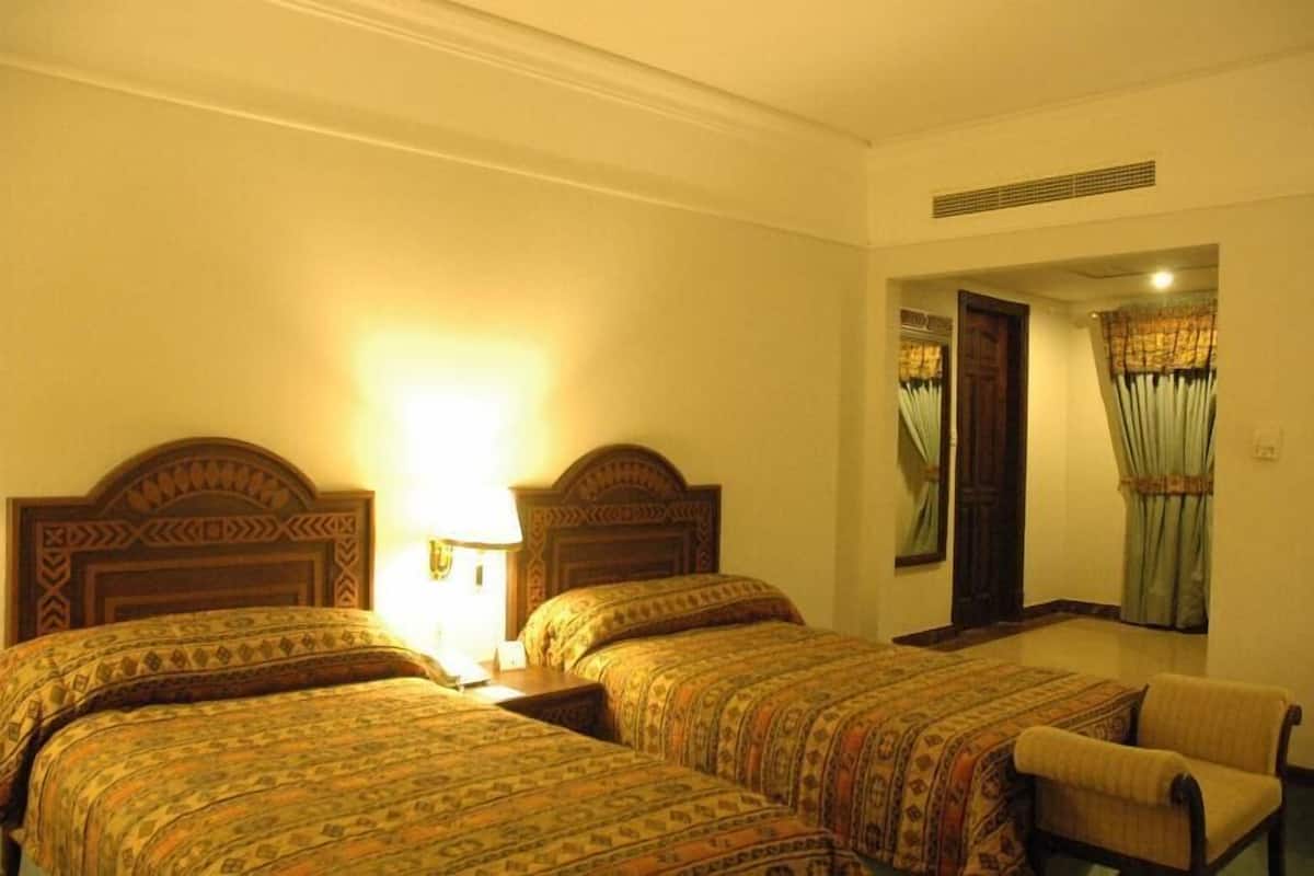 Habitación doble estándar | Wifi gratis y ropa de cama