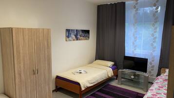 2 Schlafzimmer, Bügeleisen/Bügelbrett, kostenloses WLAN, Bettwäsche