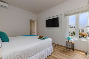 2 chambres, fer et planche à repasser, Wi-Fi, draps fournis