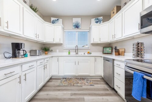 Peaceful Escape - 4 Bathrooms!