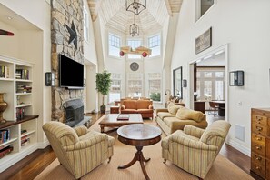 Téléviseur connecté, foyer