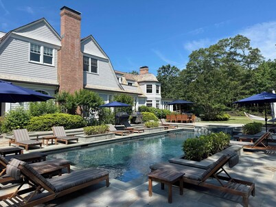 Chic Hamptons Retreat in Watermill with Tennis, Pool, Spa, Steam Room, and Gym