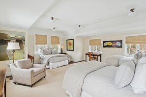 7 bedrooms, iron/ironing board, WiFi, bed sheets - Chic Hamptons Retreat in Watermill with Tennis, Pool, Spa, Steam Room, and Gym (Water Mill)
