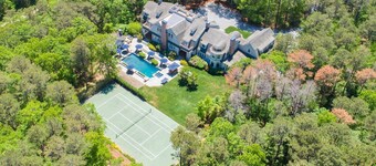 Chic Hamptons Retreat in Watermill with Tennis, Pool, Spa, Steam Room, and Gym