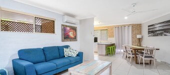 1/1 Rumbalara Avenue - Rainbow Beach. Walk to everything