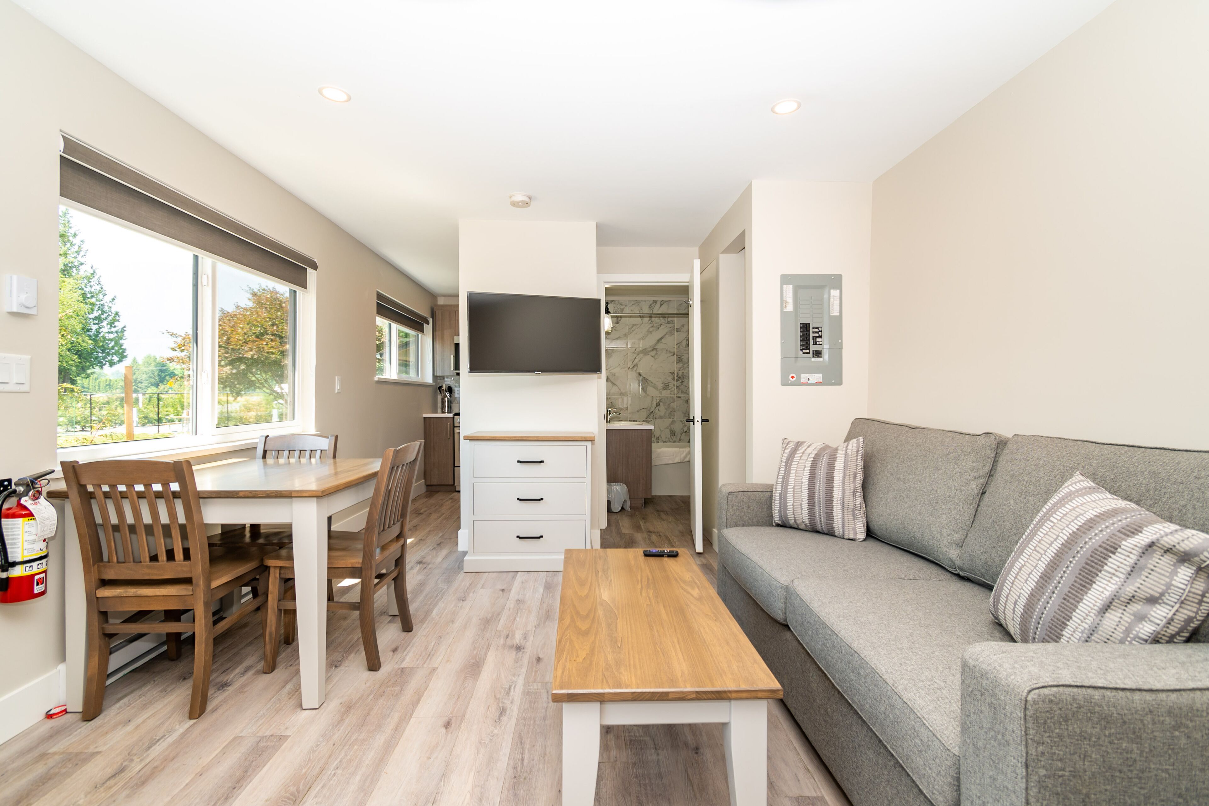 Standard Cabin | Living area