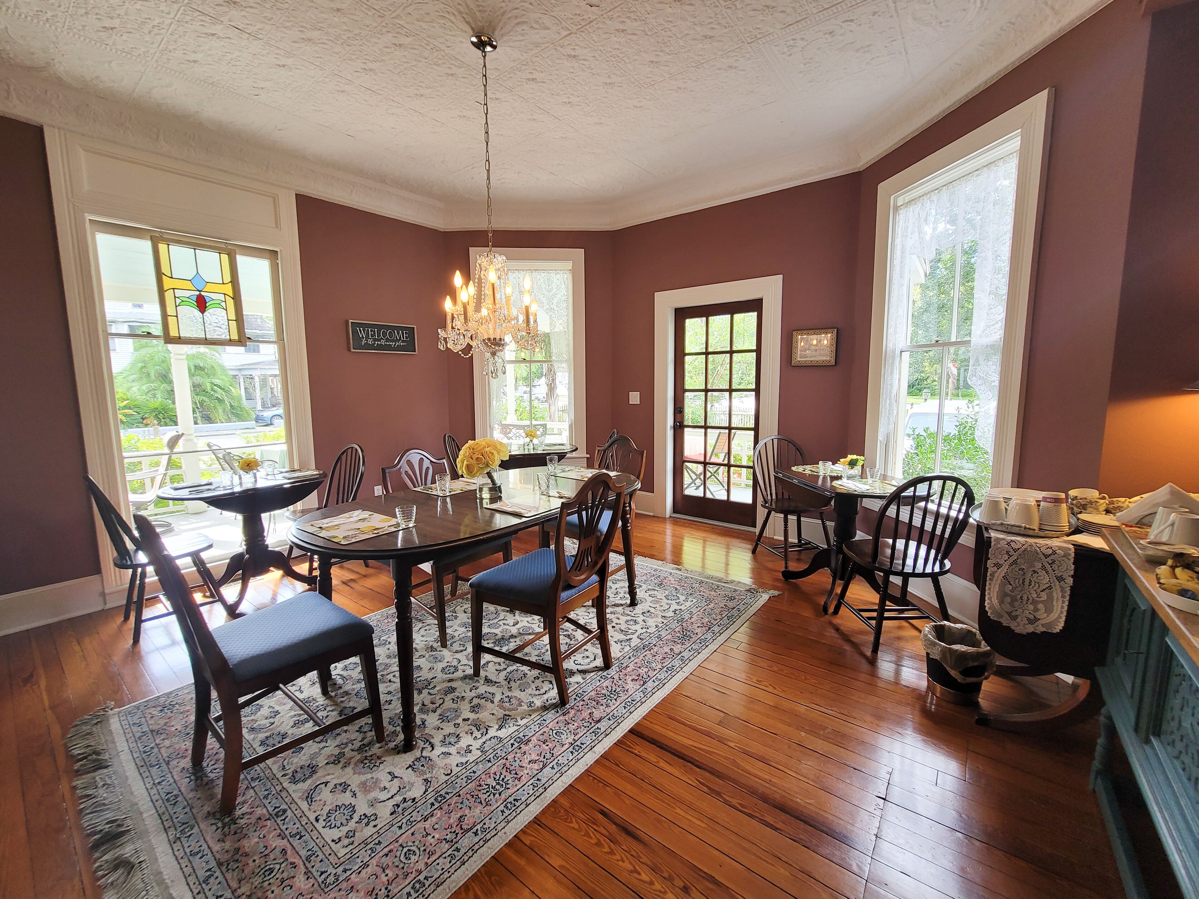 Foto - Lady Clare Room at Camellia Rose Inn Downtown