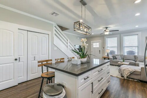 Blue Wave, Steps to Beach, Sleeps 9