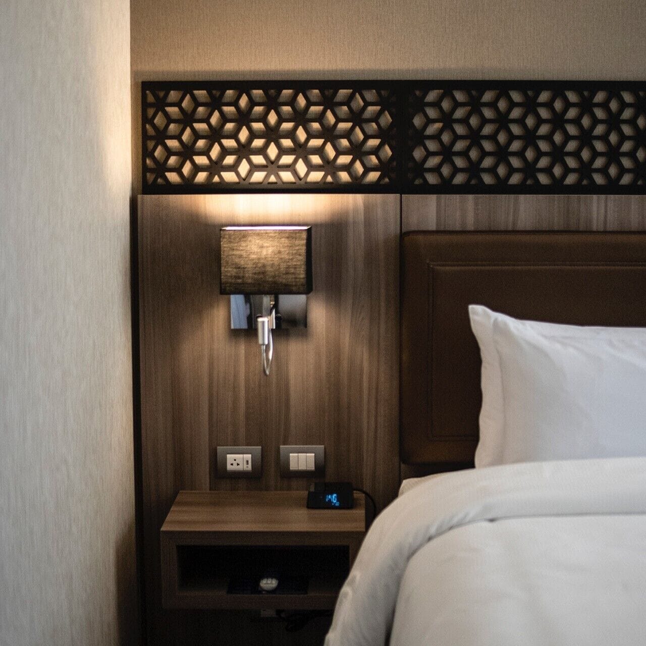 suite, 1 king bed, ocean view | hypo-allergenic bedding, minibar, in-room safe, desk