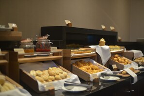 Restaurant - DoubleTree by Hilton Trujillo (Víctor Larco Herrera)