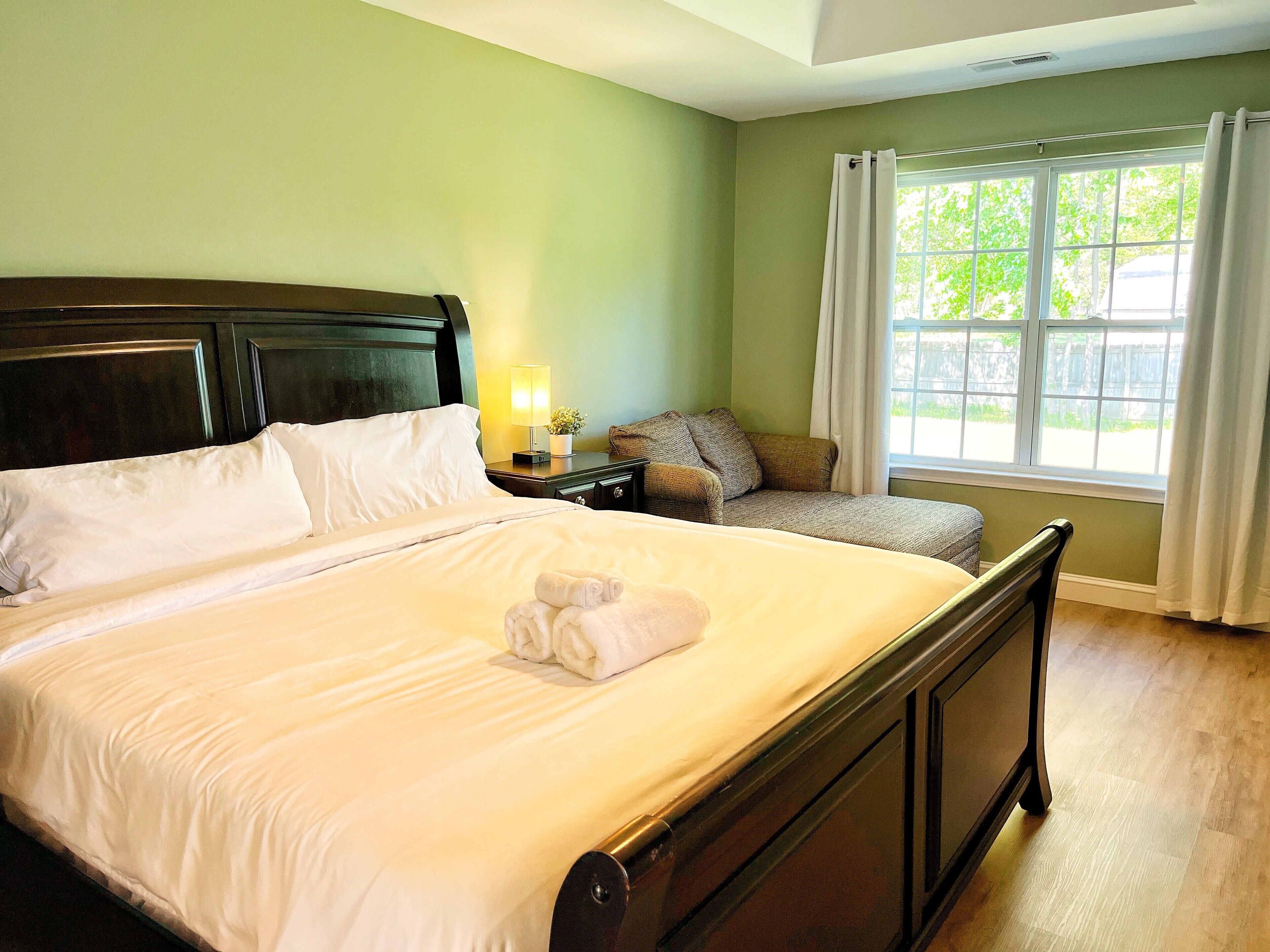 3 habitaciones, tabla de planchar con plancha y wifi gratis 