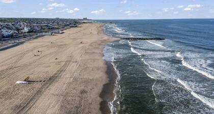 Oceanview 4 HOUSES to BEACH! 6 beach passes, chairs, towels, umbrellas included