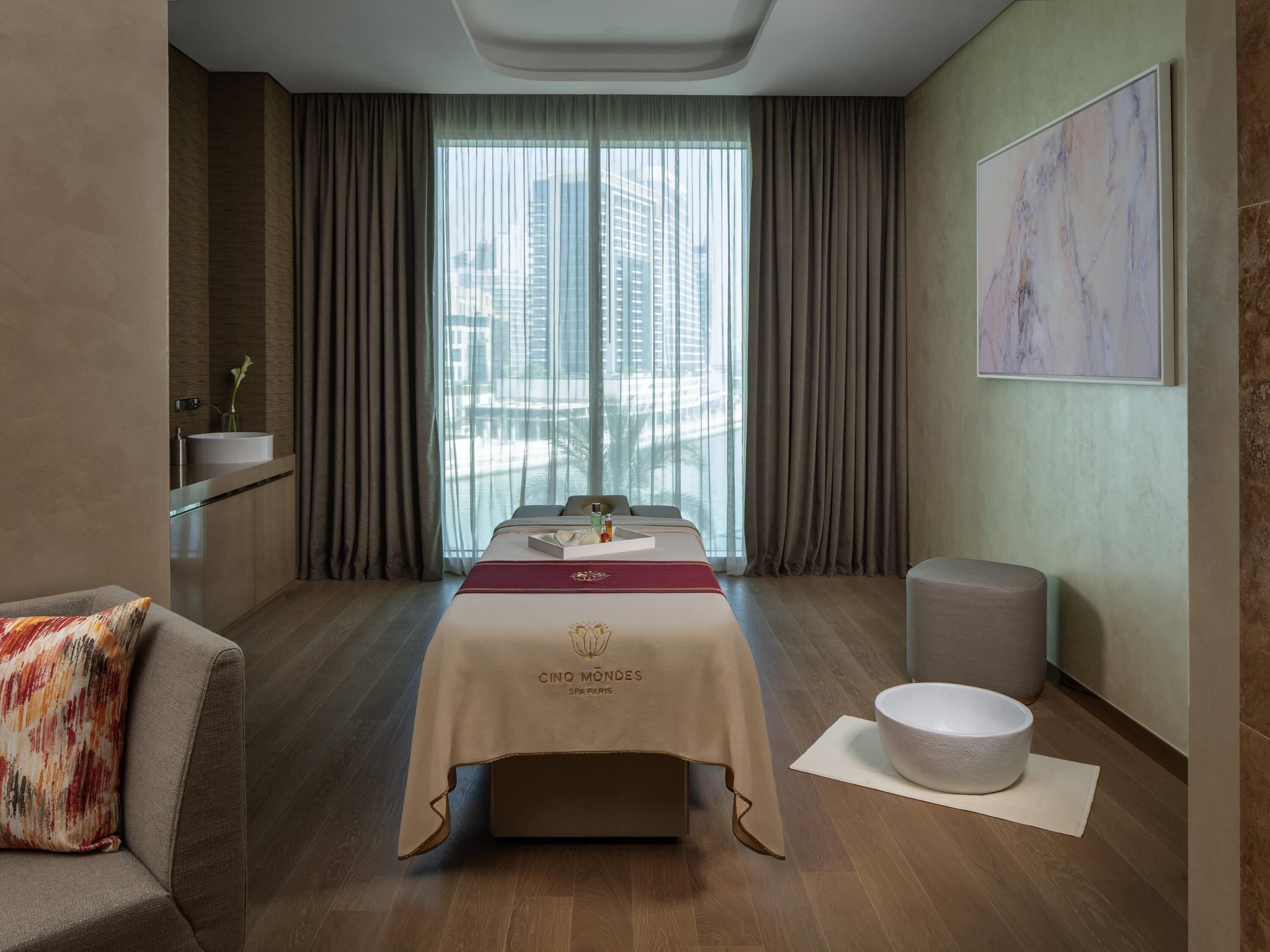 Photo - Hyde Hotel Dubai