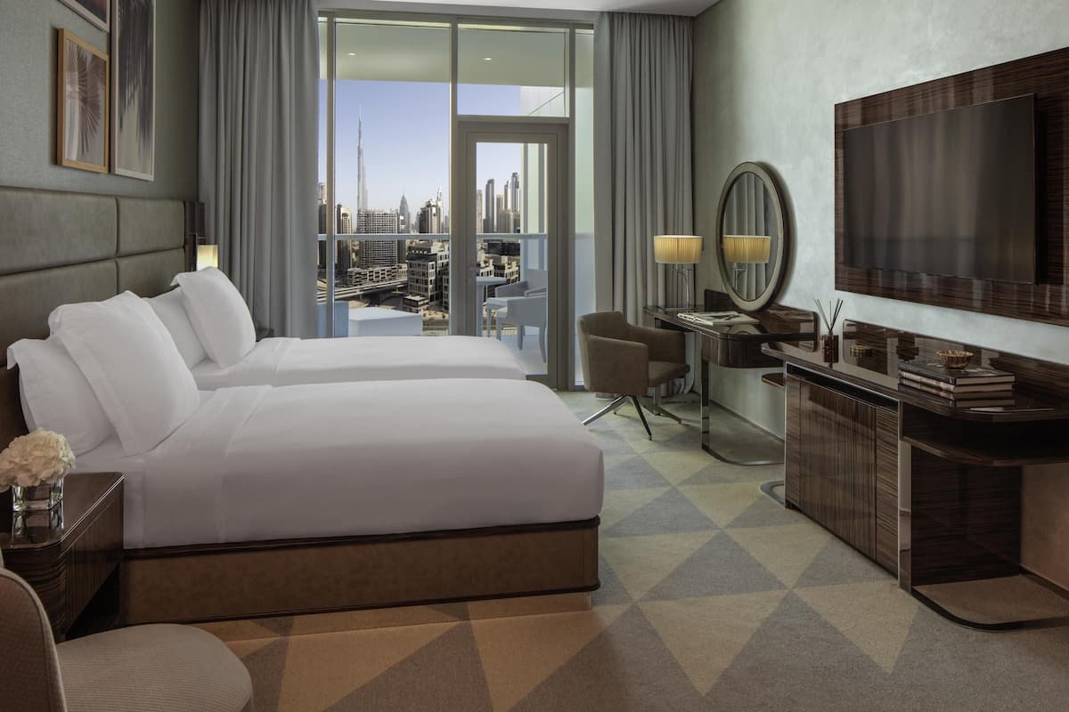 Hypo-allergenic bedding, down duvets, minibar, in-room safe