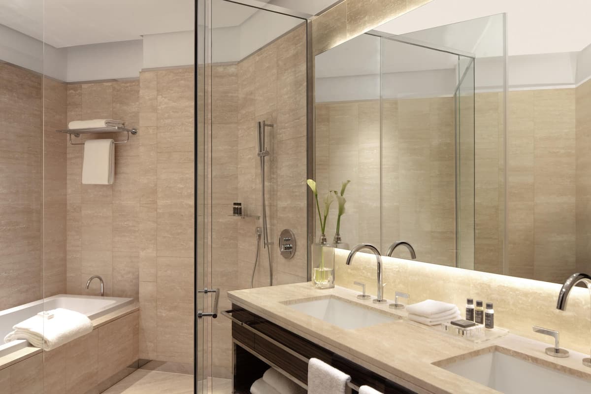 Literie hypoallergénique, couette en duvet d'oie, minibar