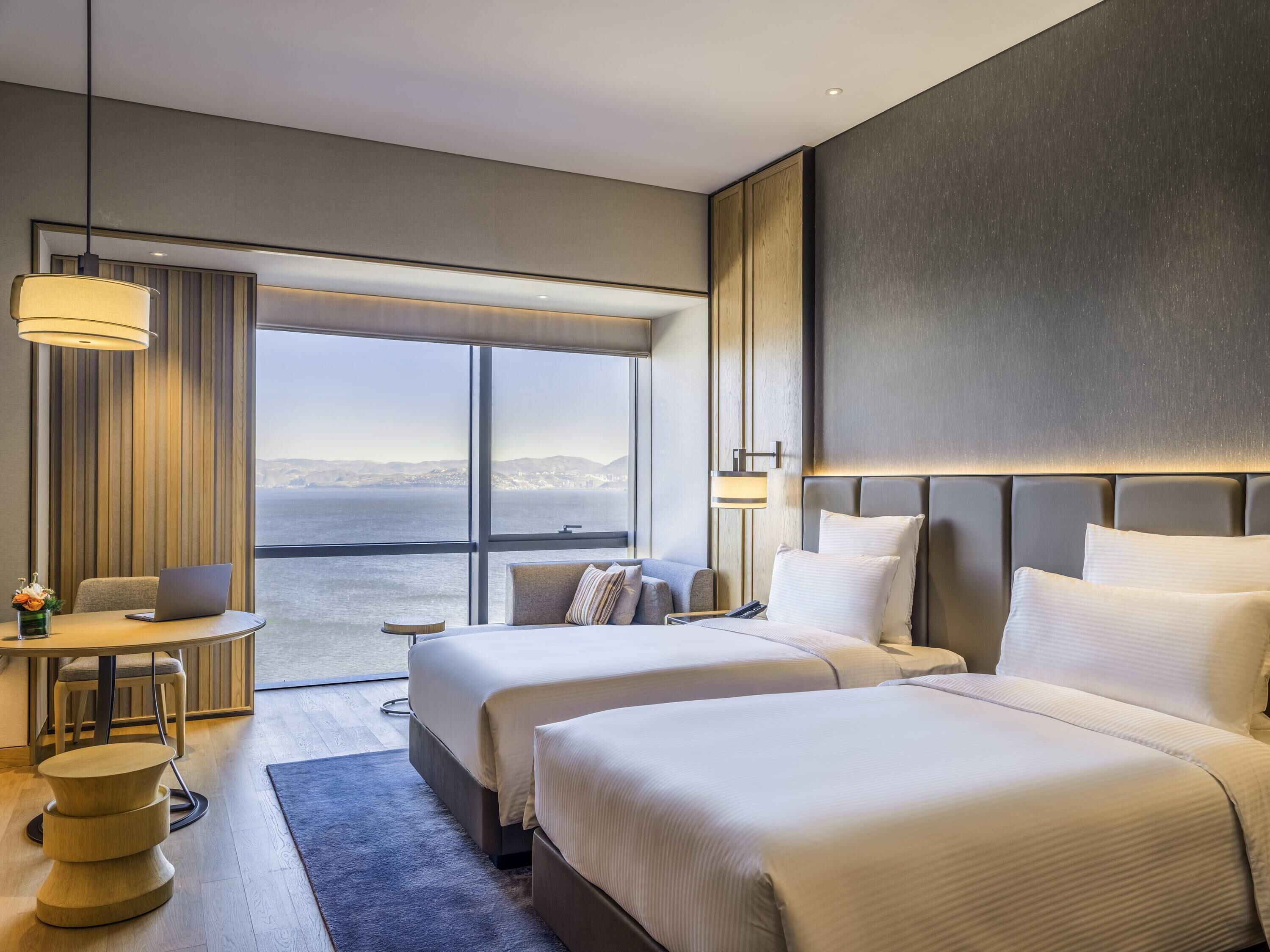 防过敏的被褥、迷你吧、办公桌、折叠床/加床（额外收费）