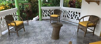 3 Bed, 2 Bedroom House