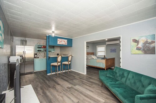 The Jewel Box on 21st St