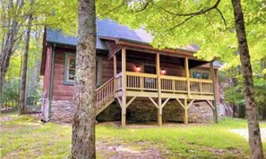 Exterior - Welcome to Whiskey Woods! (Boone)