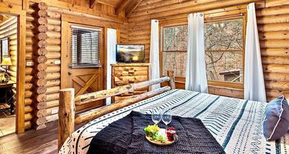 2Mi to Dollywood • Arcade Games • 3BR • SmartTVs • HotTub • BBQ • Easy Access!