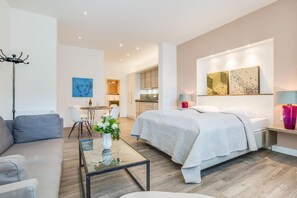 Unclassified image, 3 of 28, button - Stimmig. Besonders. Exklusiv. - Art Your Life - Residenz, Whg. 6 "craig" - Objekt-id: Rsw/06 - Art (Sylt)