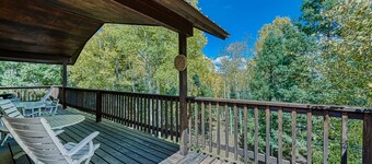 Dog-friendly cabin-inspired home with sauna, hot tub & trails - near golfing