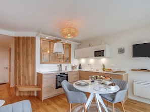 Fridge, microwave, oven, dishwasher - La Cormorane by Interhome (Carnac)