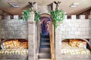 6 Schlafzimmer, Bügeleisen/Bügelbrett, WLAN, Bettwäsche