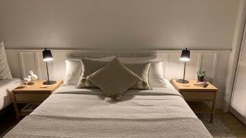 2 bedrooms, iron/ironing board, WiFi (free), bed sheets