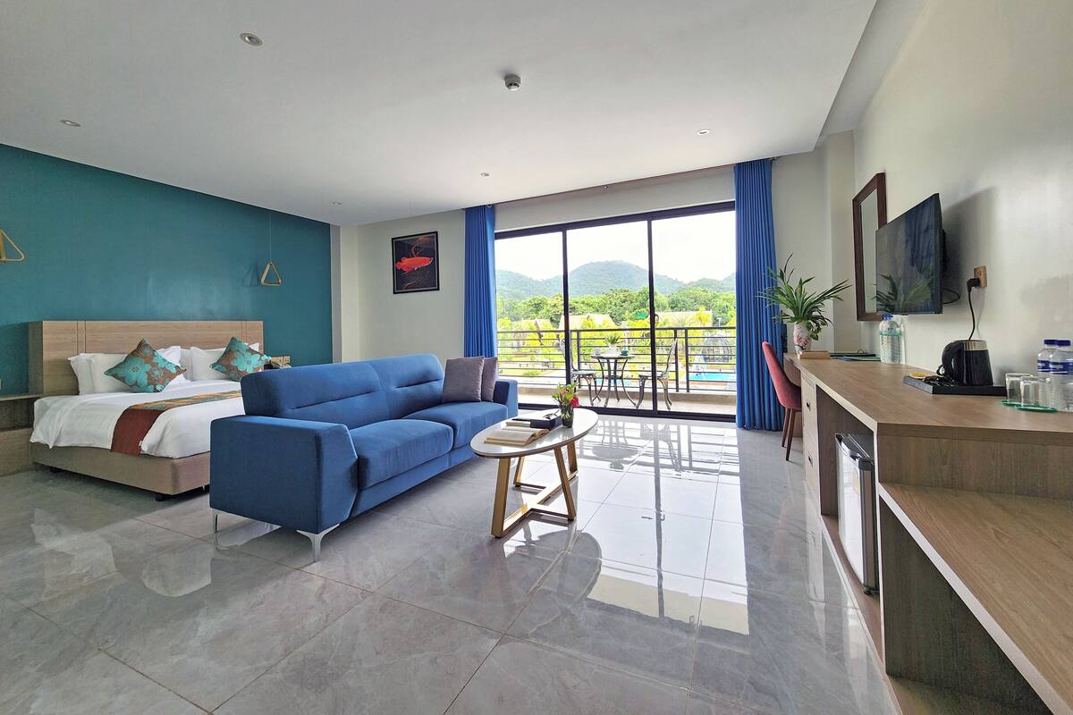 Superior Double Room | Premium bedding, minibar, in-room safe, desk