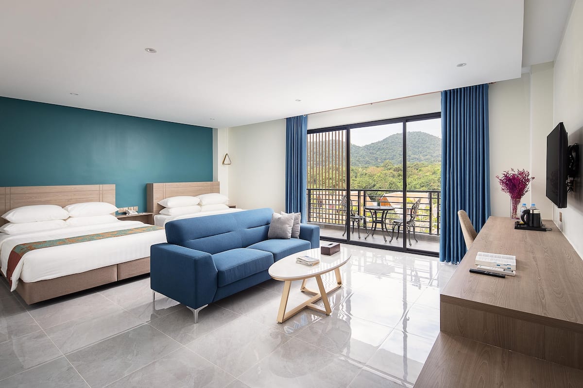 Deluxe Family with Pool & Mountain View | 1 bedroom, premium bedding, minibar, in-room safe